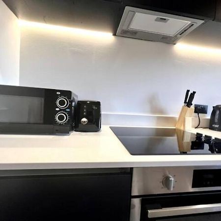 Two Bedrooms Exquisite En-Suite Apartment Deansgate Manchester Esterno foto
