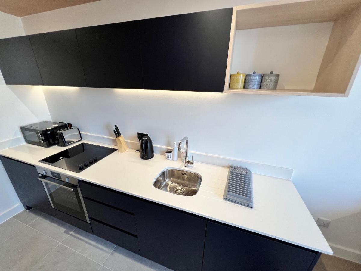 Two Bedrooms Exquisite En-Suite Apartment Deansgate Manchester Esterno foto