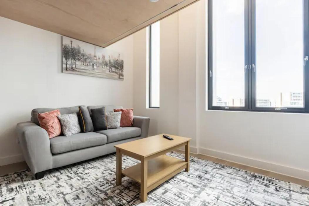 Two Bedrooms Exquisite En-Suite Apartment Deansgate Manchester Esterno foto